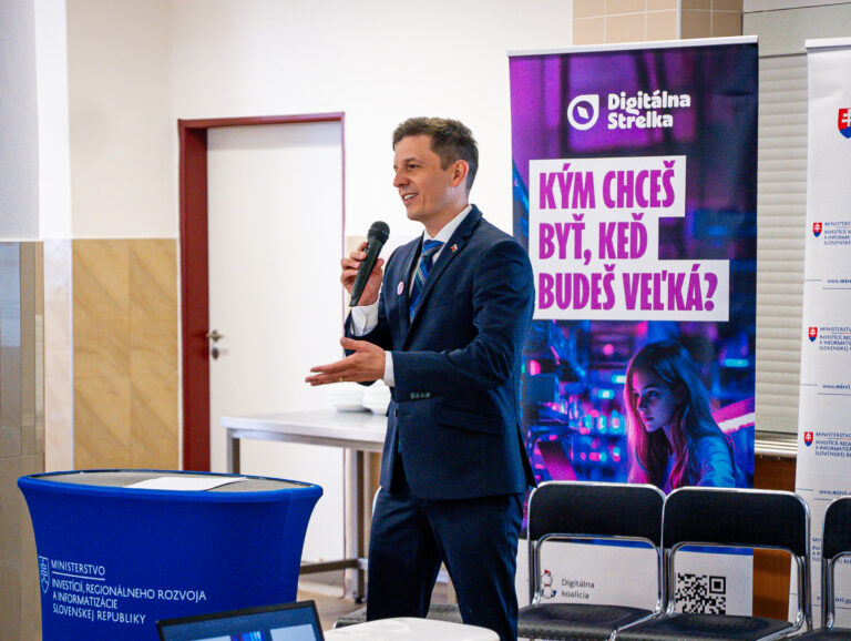 Tlacova konferencia